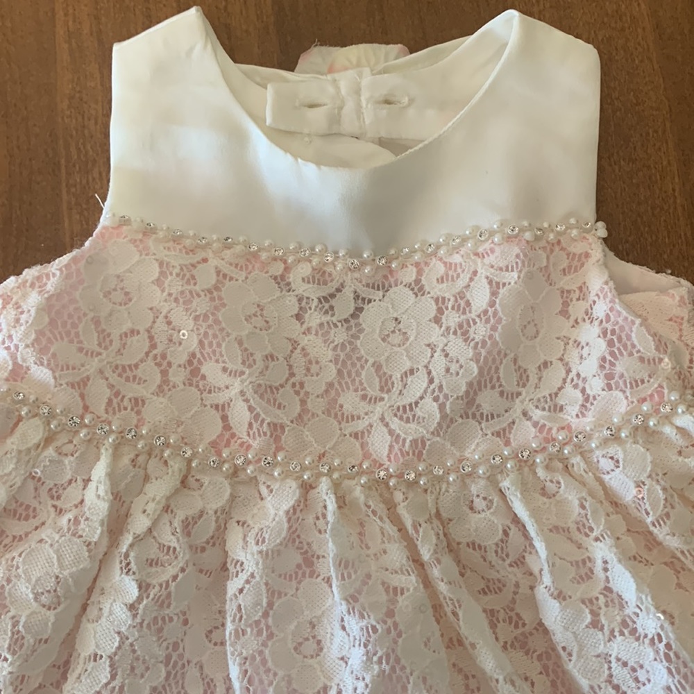 Absolutely Beautiful baby girl formal dress. - Picture 2 of 7